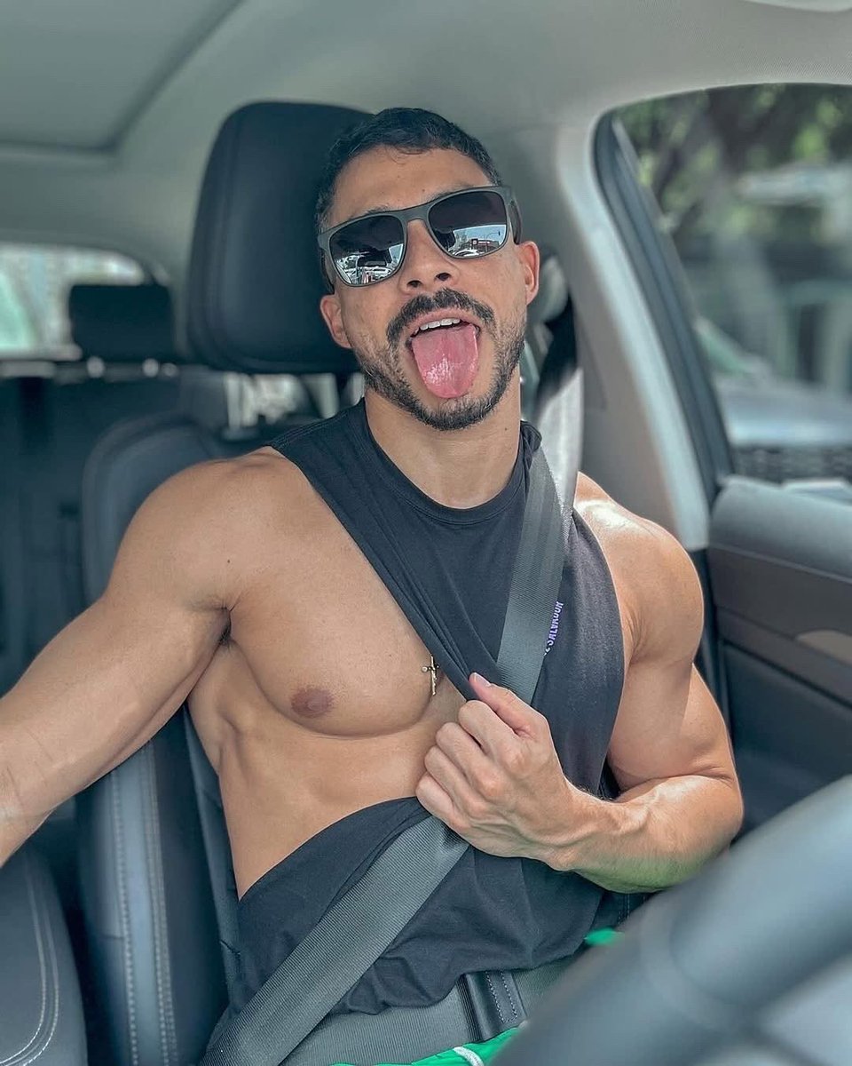 GymShortsStuds's tweet photo. Need him https://t.co/8K6FbUQjPh