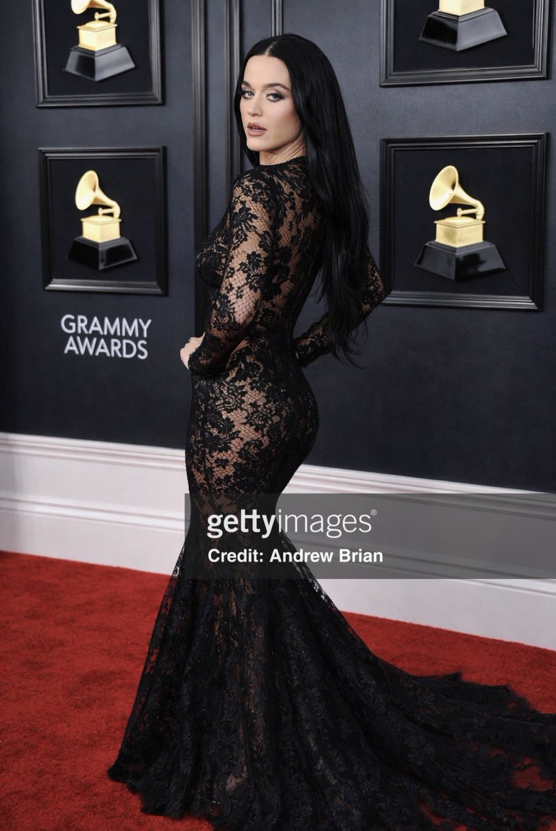 Andy__Hudson's tweet image. Ladies and Gentlemen. Katy Perry has arrived at the #GRAMMYs for the first time in 7 years 😭❤️‍🔥❤️‍🔥❤️‍🔥