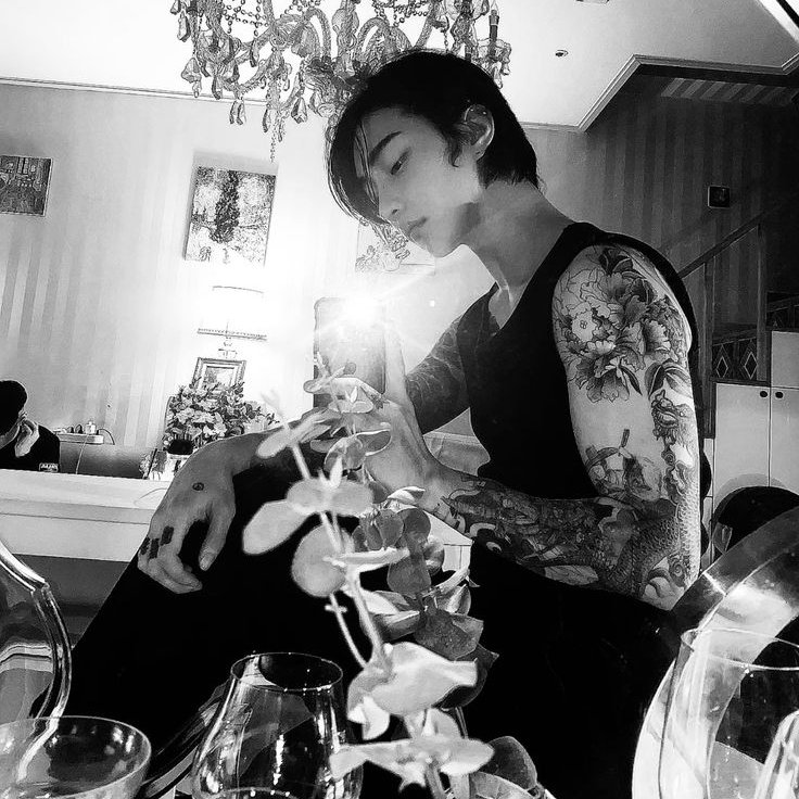 Random_Dem's tweet image. ⠀⠀© @Random_Dem 
               জ⠀៹ 𝙄𝒕𝒂𝒍𝒊𝒂𝒏⠀٫̷⠀⠀﹙ 𝑟𝑢𝑛𝑛𝑒𝑟 ﹚
                      𝘚𝘦𝘯𝘻𝘢 𝘱𝘢𝘶𝘳𝘢⠀⠀𝟐𝟕⠀𝐷'𝑏𝑖𝑎𝑛𝑐𝘩𝑖 涙⠀’