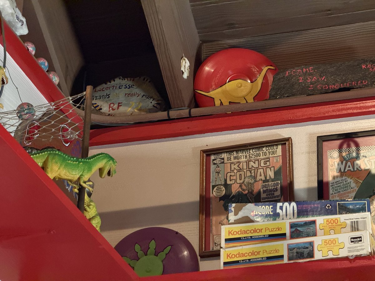 Details in Restaurantosaurus