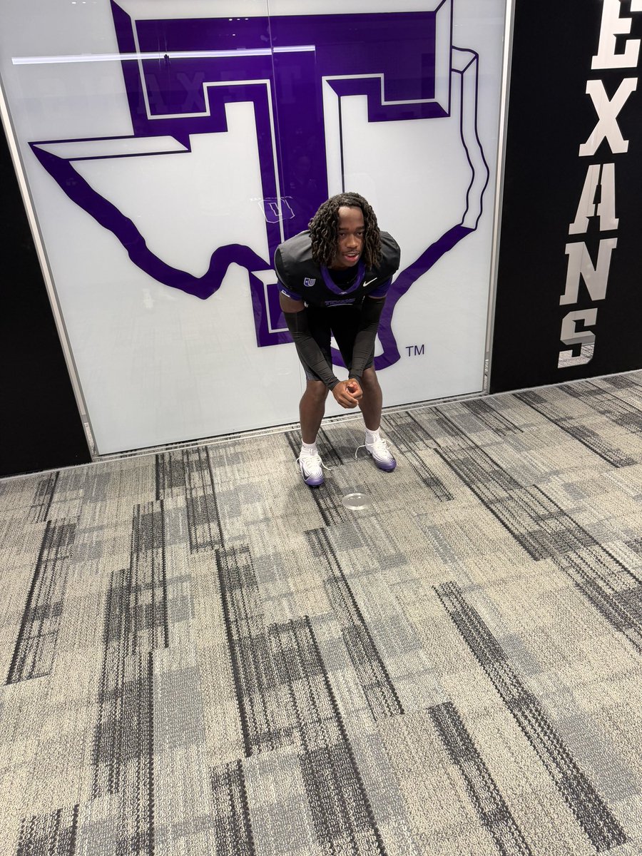 uk3je's tweet image. Had a great time at @TarletonFB !!
@CoachDJWagner @Coach_Sims1