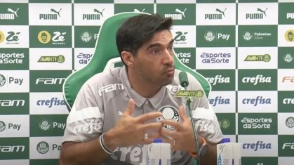 "Você viram hoje? A equipa do Flamengo teve um jogador expulso e isso faz toda a diferença em uma final"

Abel Ferreira logo mais na coletiva após Botafogo X Palmeiras