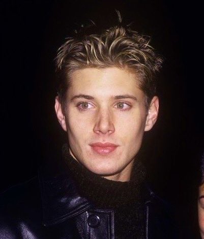 jjckles's tweet image. 90s jensen ackles is everything
