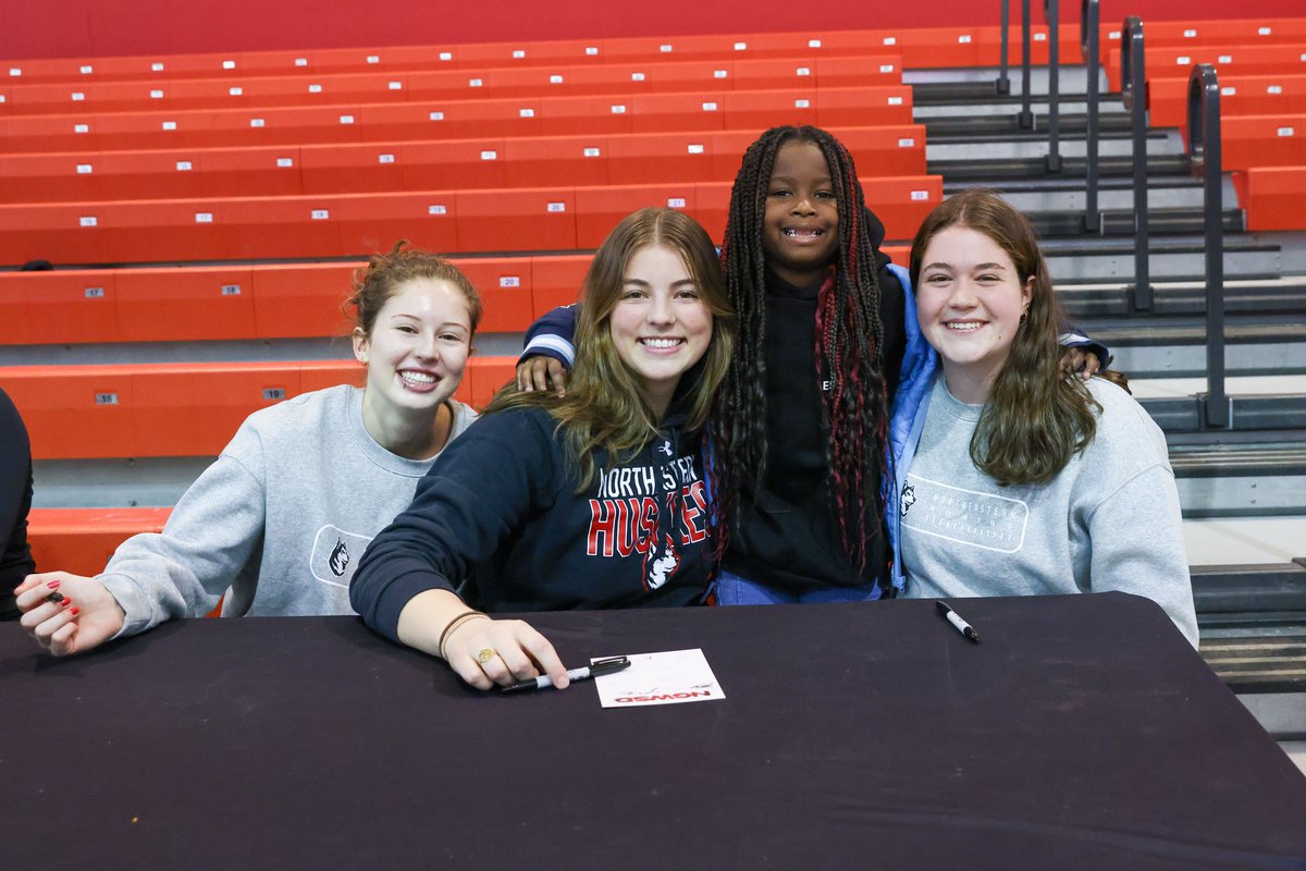 Northeastern Women’s Rowing tweet media