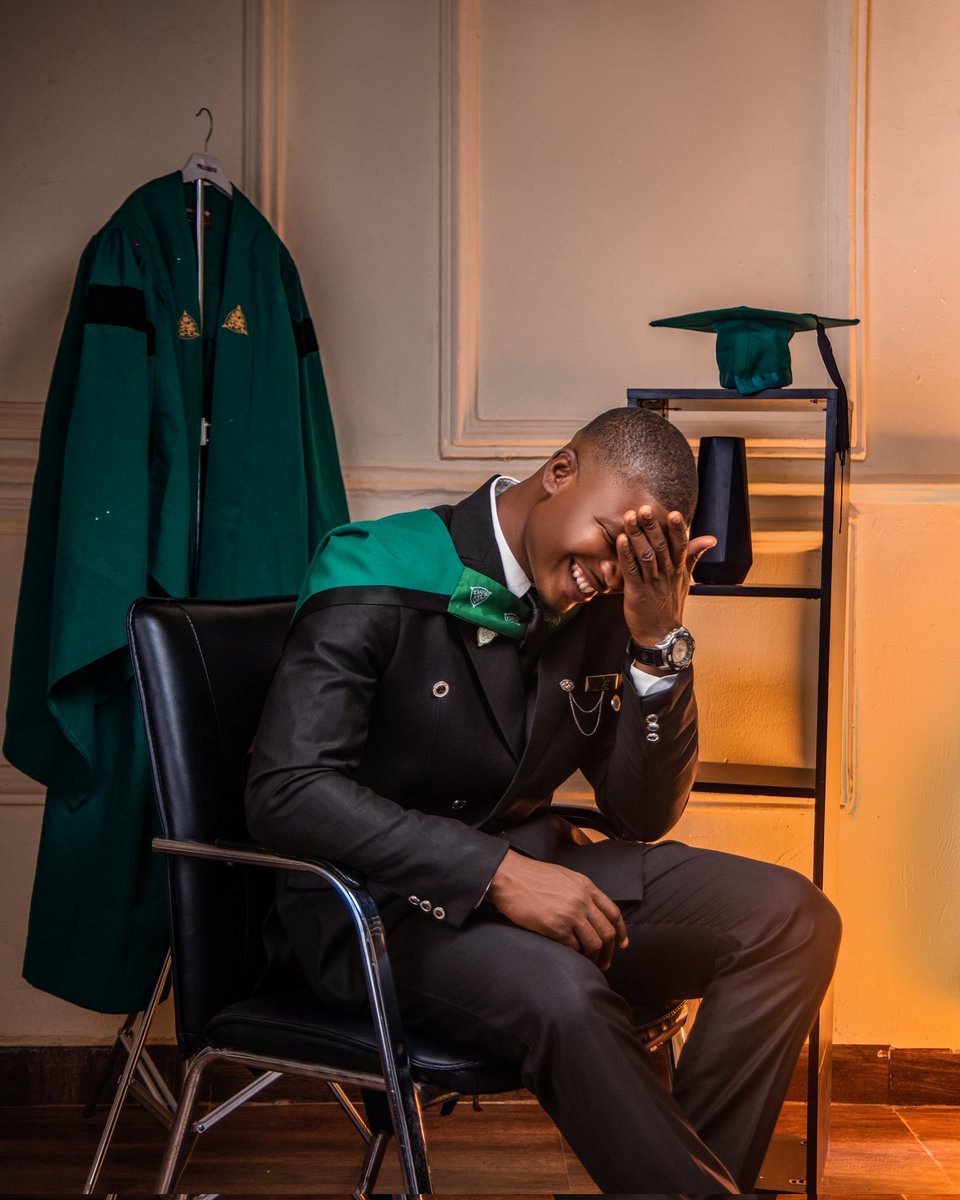 Habib_Abdulfata's tweet image. Six years later… Alhamdulillah 🤍🎓
#ABUSITE #ABUConvocation2026 #Graduate