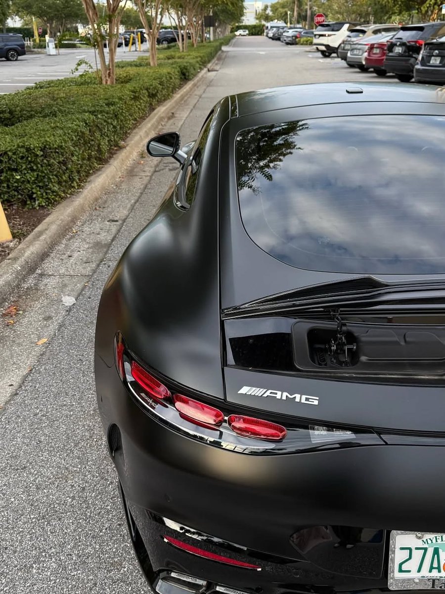 ThrottleCars's tweet photo. GT63 AMG Coupe 🖤 https://t.co/KjjvHs27tS