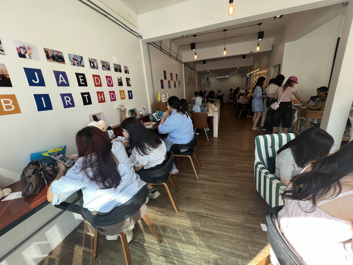 CutieCoupleCafe’ tweet media
