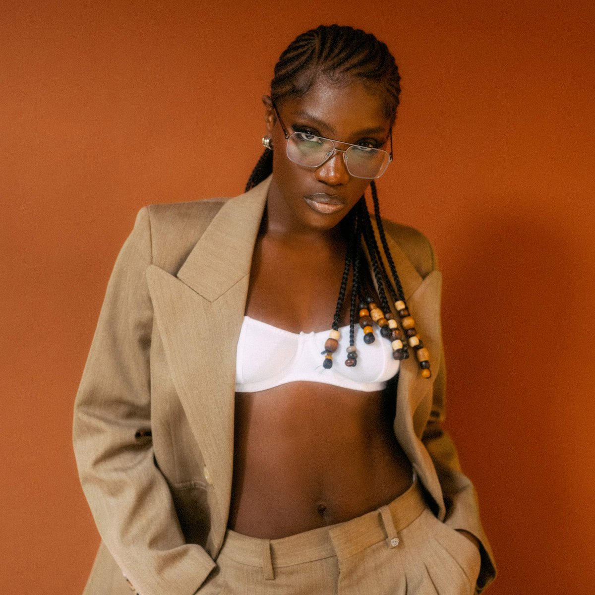 buffys's tweet image. there’s something about black artists winning grammy’s on the first day of black history month that’s sits right with me