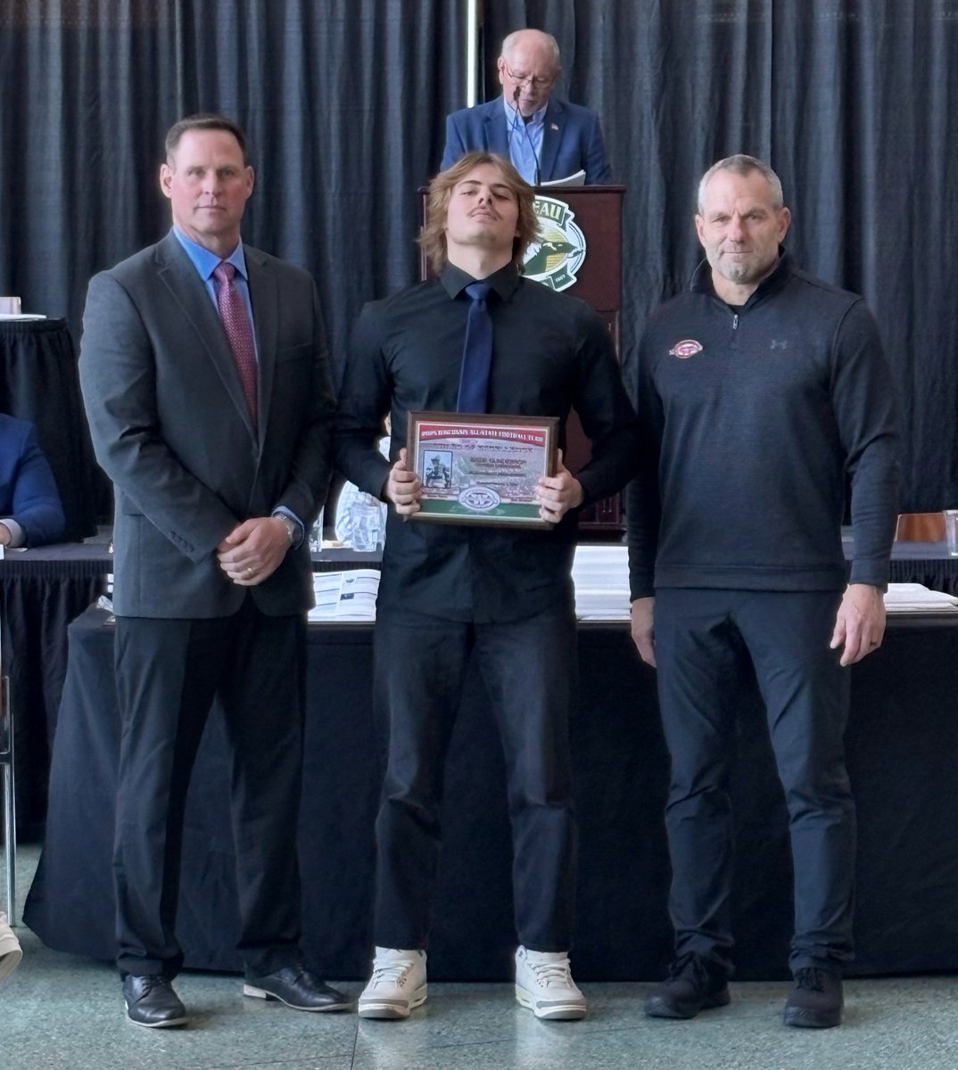 Mukwonago Football tweet media