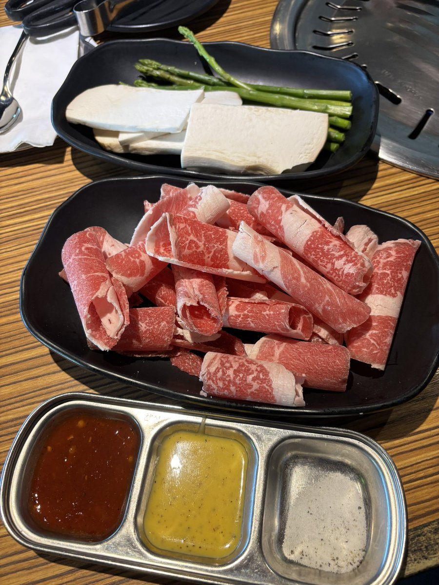 𝘾𝙃𝘼𝙕 𝙼𝙽𝚃𝙻𝙼𝚁𝙺𝚃𝚂 tweet media