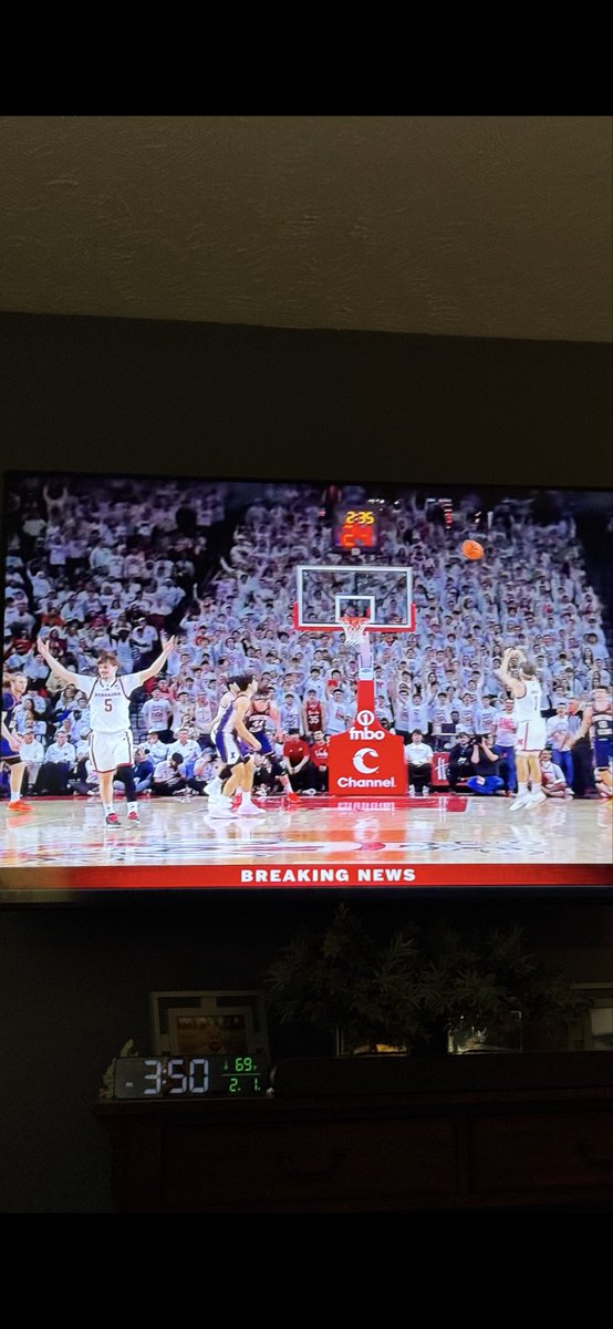 tmeyer12's tweet photo. @HuskerMBB @RobinWashut https://t.co/SxOiKka4Zk