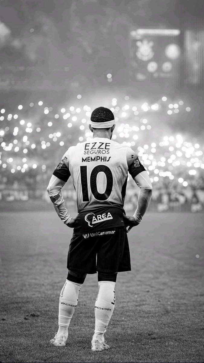 Xinguem.
Critiquem.
Digam que ele é caro.

Mas não neguem nunca que desde sua chegada, o Sport Club Corinthians Paulista mudou completamente a mentalidade dentro de campo.

3 finais. 3 títulos.

Memphis Depay é ídolo pra caralho.