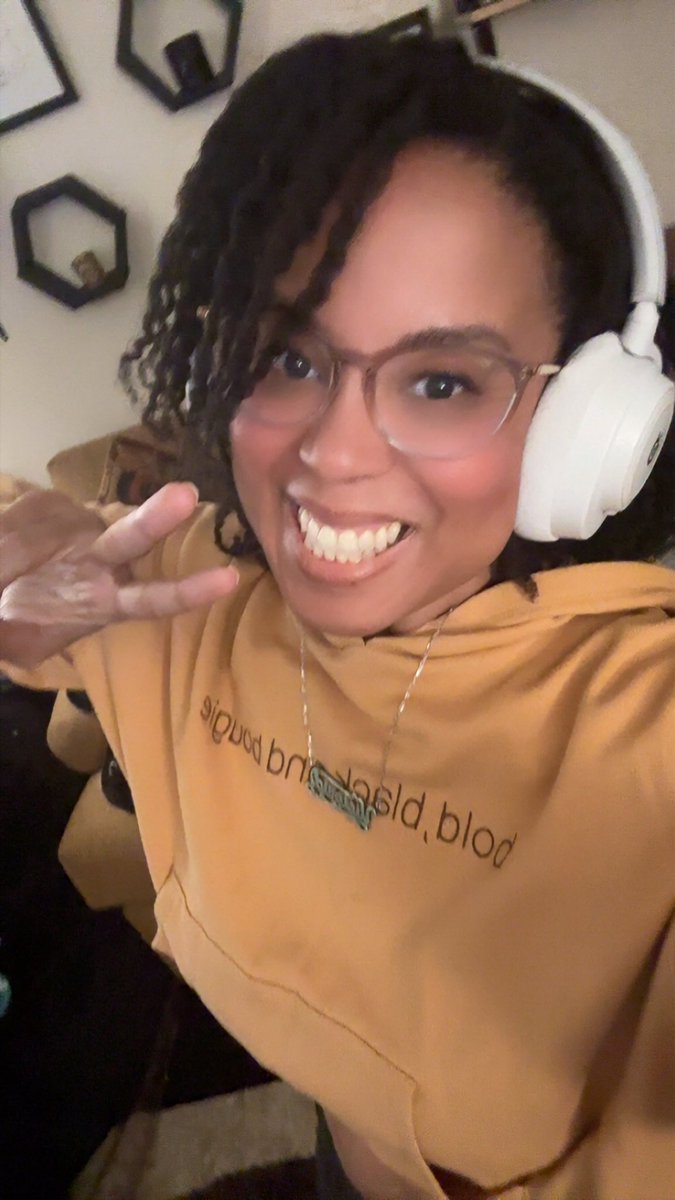 professorwhite's tweet image. We are live right now! Come on by as I interview Chris Marie who is known for her one woman show - Harriet Tubman Herself!