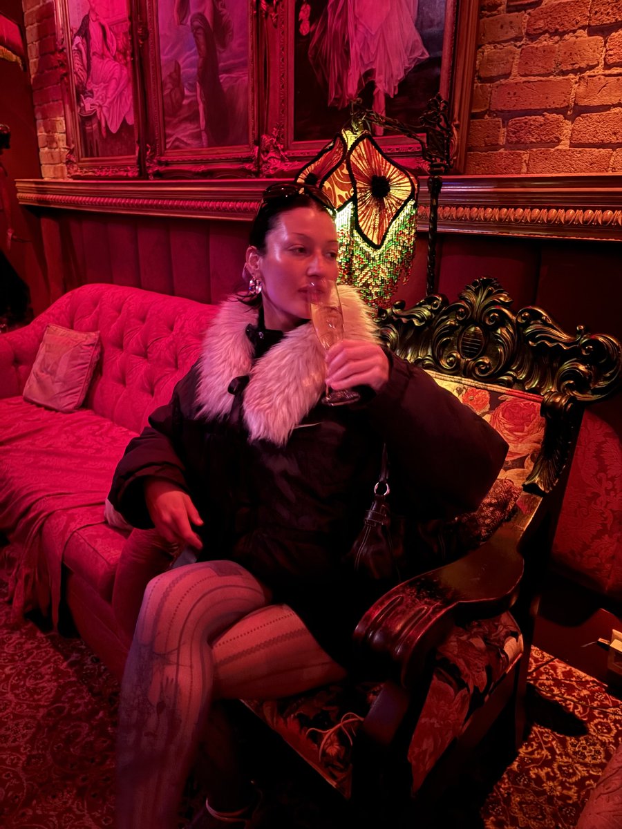 davesheaaa's tweet image. anyway!