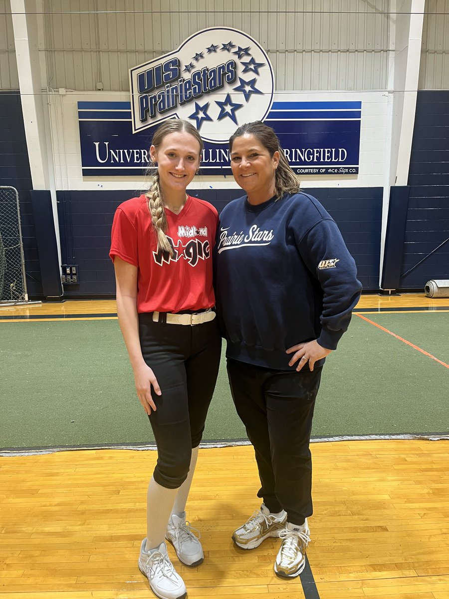 siena_popejoy's tweet image. I had a great afternoon with @UIS_Softball . Thank you @CoachShannonG19 for an amazing camp!!
GO PRAIRIE STARS!
@MidMagic2027