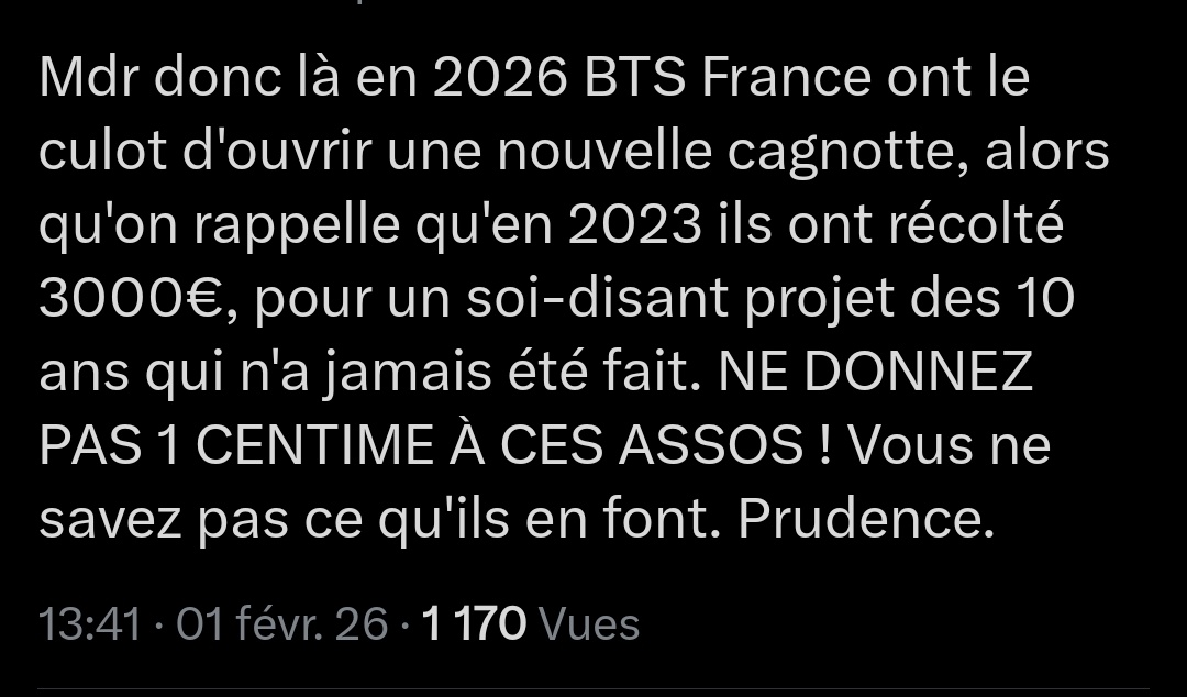 BTSCHARTSLAYER's tweet image. Après avoir lu tous les quote merci de sérieusement vous remettre en  ❓️
Les Army ne sont pas le fam 2.0 des enfants placés de l'ASE!
1.Projet trop coûteux pour ce que la Army 💣 fait déjà
2.Aucun vote fait. Choix imposé.
3.Risque de rejet de BH 
4.Transparence, réput attaquée!
