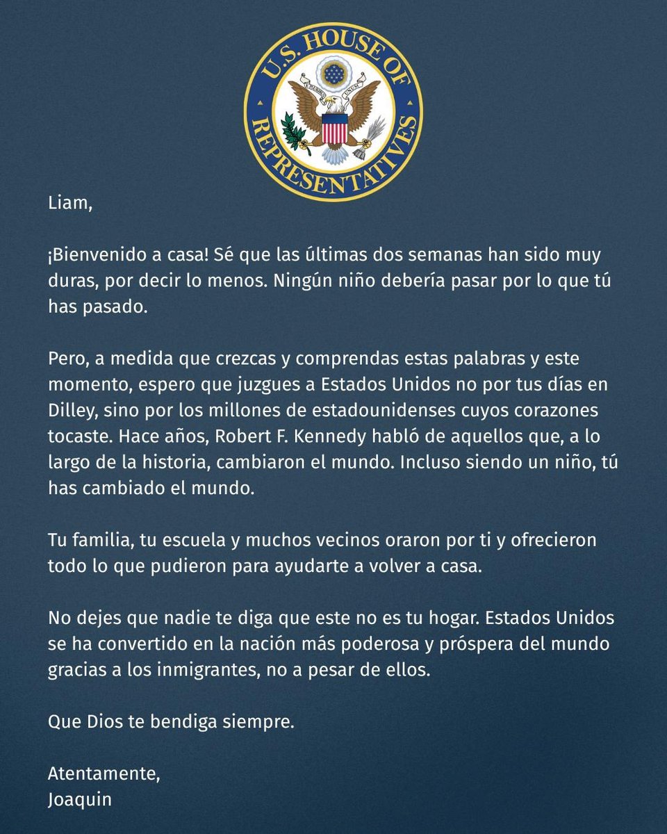 Ayer, Liam, de cinco años, y su papá Adrian fueron liberados del centro de detención de Dilley. Los recogí anoche y los acompañé de regreso a Minnesota esta mañana.

Liam ya está en casa. Con su gorra y su mochila.

Gracias a todos los que exigieron la libertad de Liam. No nos