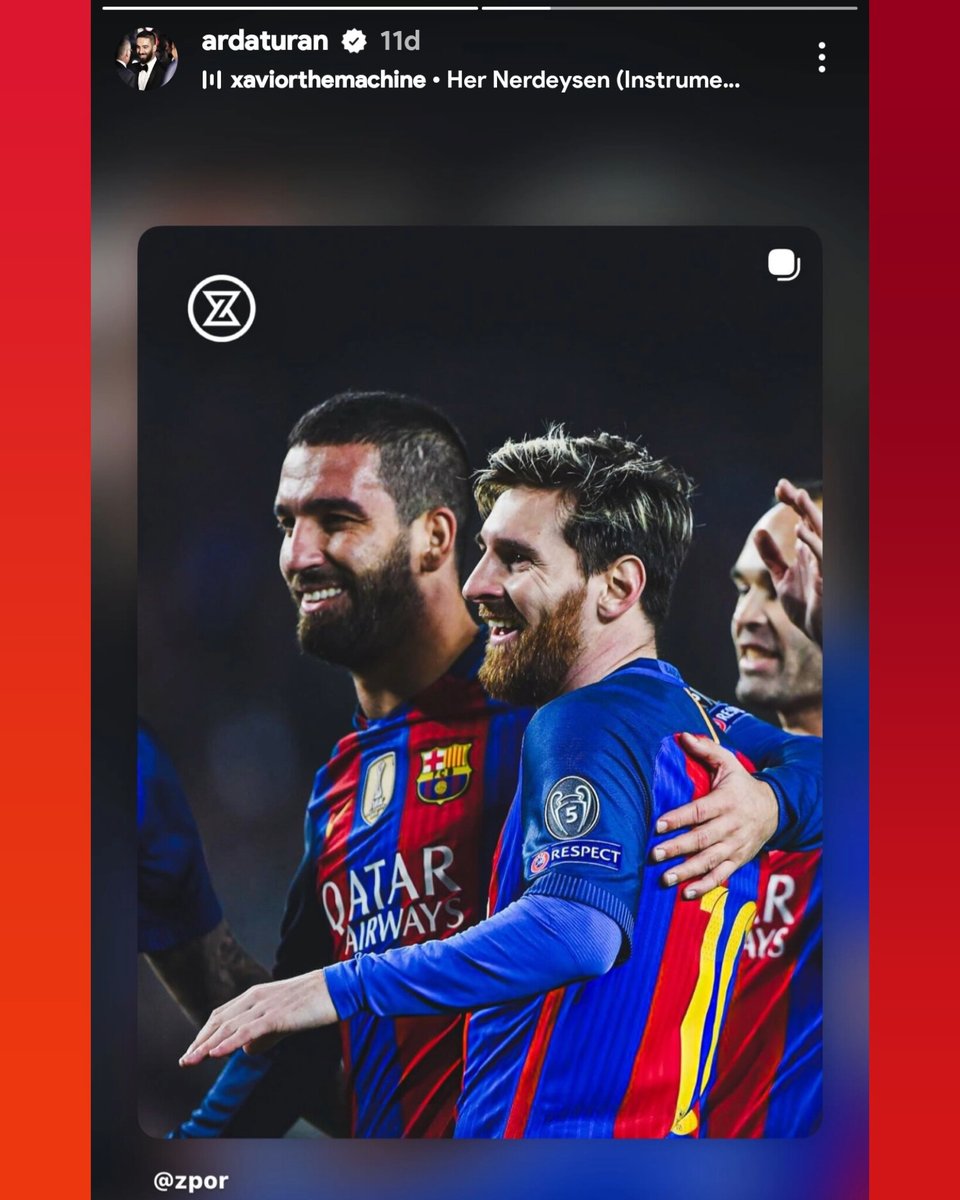 Arda Turan, “Lionel Messi ve Galatasaray efsaneleri” başlıklı paylaşımı hikayesine ekledi.