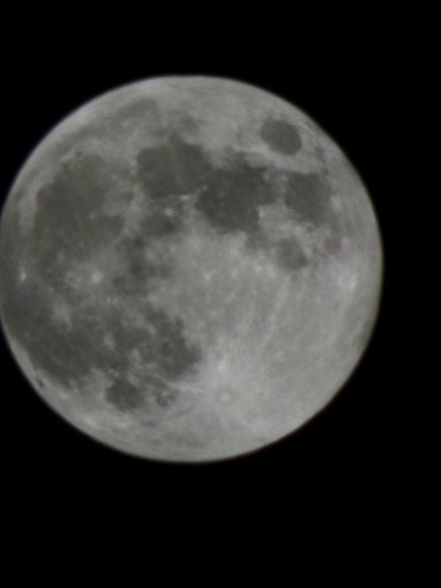 MrGrumpy_forest's tweet photo. Full moon❄️ #moon https://t.co/RzguE4b7Am