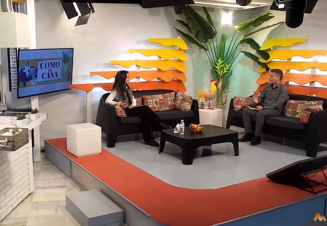 Hace unas semanas hablamos de nuestra investigación de tesis sobre la comunicación urbana en las calles de #Marbella en un programa en directo en Radio Televisión Marbella. 
Vídeo en  youtube.com/watch?v=wn1Sue… - Desde el principio hasta el 8m22 - 
#paisajelingüístico