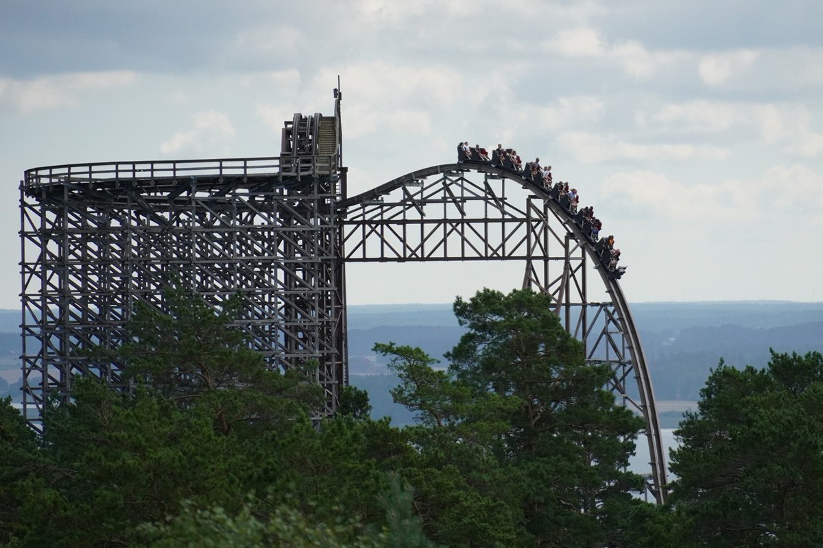 🔥 Wildfire Appreciation 🔥

We can’t wait to get back on Wildfire, the absolutely huge RMC wooden coaster at Kolmården later this year! 🇸🇪

Last few places remaining, join our Scandinavia &amp; Germany Coaster Break here 👇

coasterbreaks.com/scandinavia-ge…