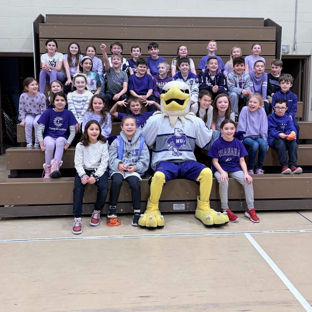 Niagara University Men's Hockey tweet media