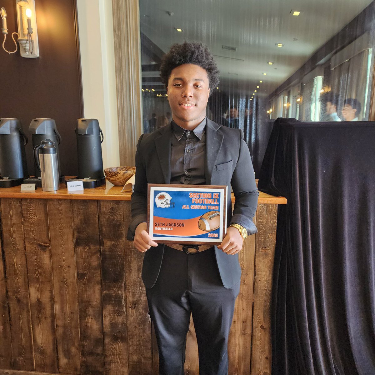 SethJacks7's tweet photo. It’s A Honor To Receive The All-Section Player Award At The Section lX Football Coaches Association All-Section Banquet. #Section9 #Monticello #NewYork #Football #HSFootball #845varsity #varsity845 #SullivanCounty #MonticelloPanthers #MonticelloAthletics 
.
.
.
#AGTG https://t.co/IVAWG6uask