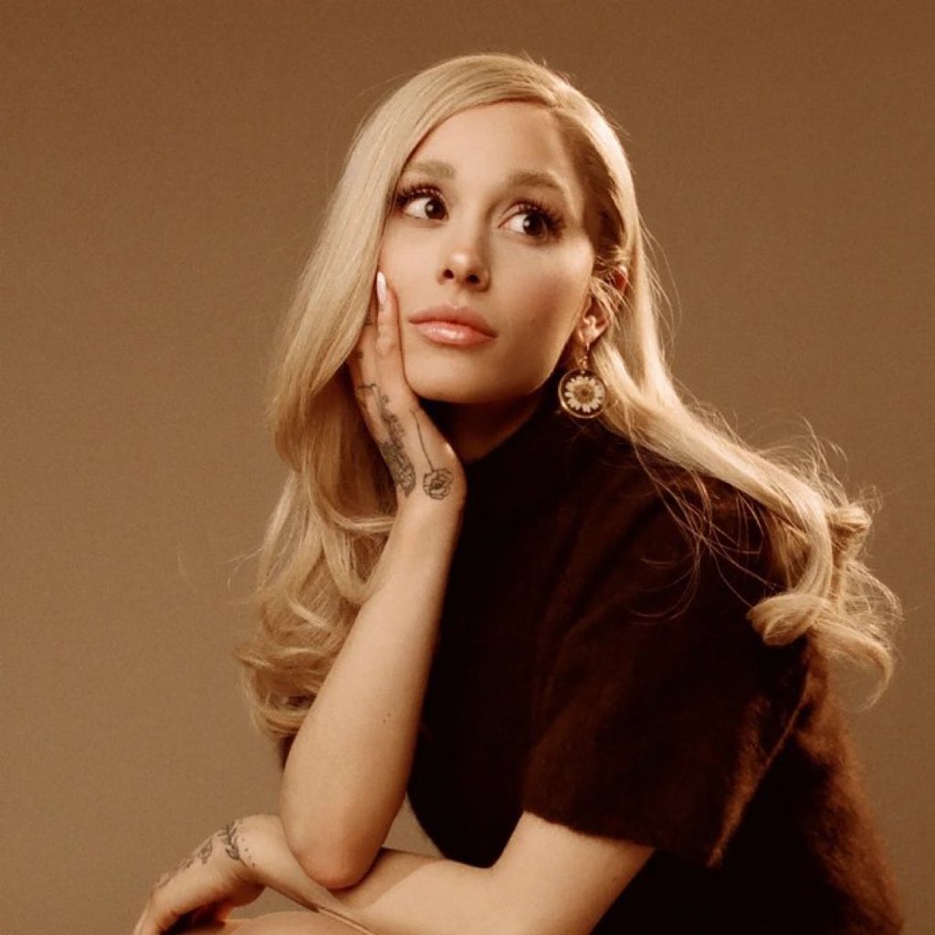 7dnaija's tweet image. Ariana Grande joins Lady Gaga, Bruno Mars and SZA as the only artists to win Best Pop Duo/Group Performance at the #GRAMMYs  multiple times.