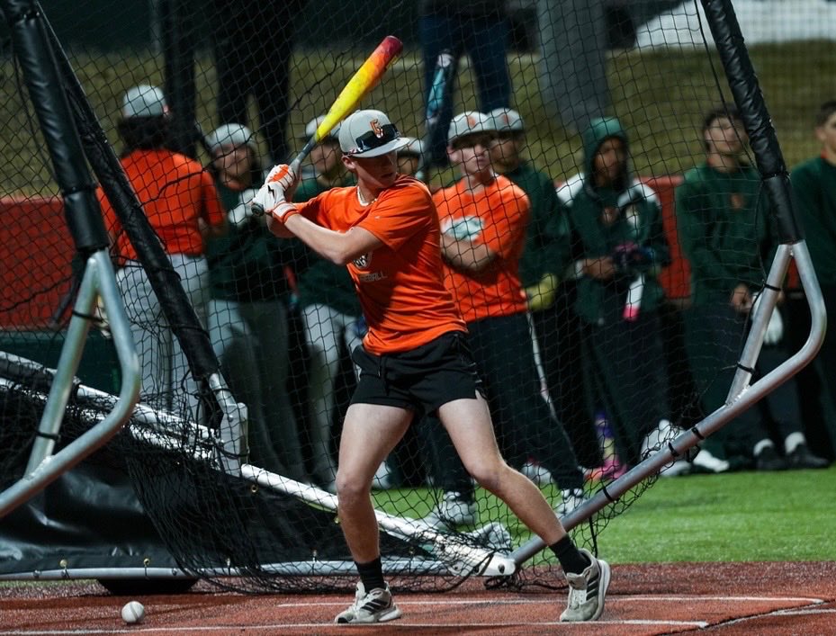 JacobCoons15's tweet photo. Here’s Beast Mode in his first Varsity fund raiser hit-a-thon!! He did not disappoint! Blasted a few and got under a few too! So proud of this kid! Can’t wait to see him compete against Lago Vista High School on Tuesday for his first Varsity game of his life! Let’s Go Beast Mode! https://t.co/manuNNwm75