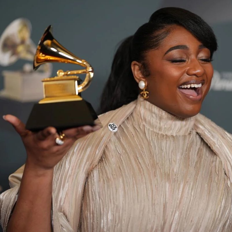 First day of Black History Month. 🖤  #GRAMMYs