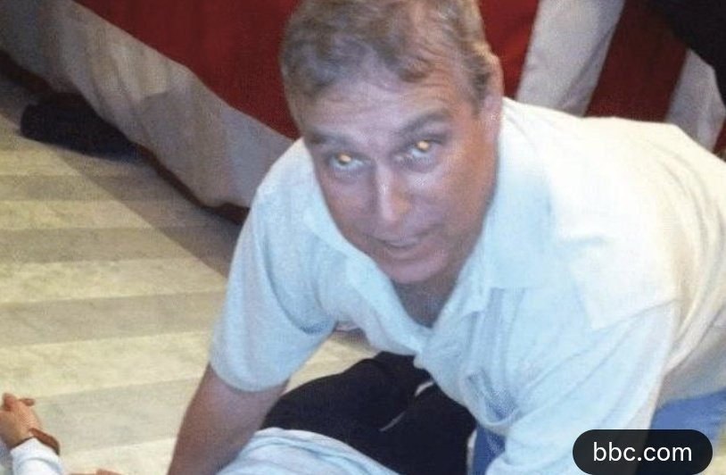 spill_dong's tweet image. Lagi rame banget di TL ngomongin Epstein Files, dan ternyata setelah aku cari tau, beneran super creepy 🫠

Jadi Epstein Files ini adalah kumpulan bukti &amp;amp; dokumen resmi dari kasus kriminal seorang miliarder Amerika yg bernama Jeffrey Epstein, dimana Jeffrey ini terlibat dalam…