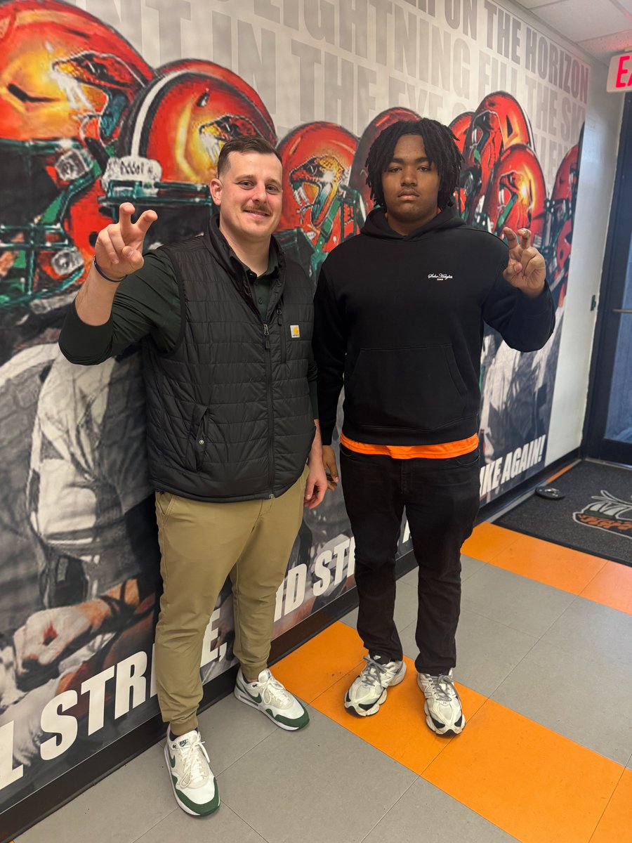 rylankimpsontx's tweet photo. Had an incredible visit with Coach Haggard at FAMU this weekend! 🔥 Grateful for the insight, energy, and passion he shared about the program. The momentum is building in Tallahassee. The culture and the vision… it’s REAL. 🐍🏈#FAMU @CoachHaggardFAM @CoachQGray @CoachLWillliams https://t.co/E1hU0Jth2x