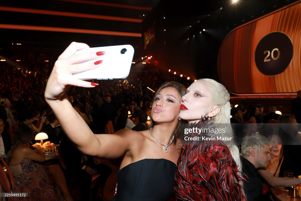 📸| Tate McRae and Lady Gaga at the #GRAMMYs Awards!