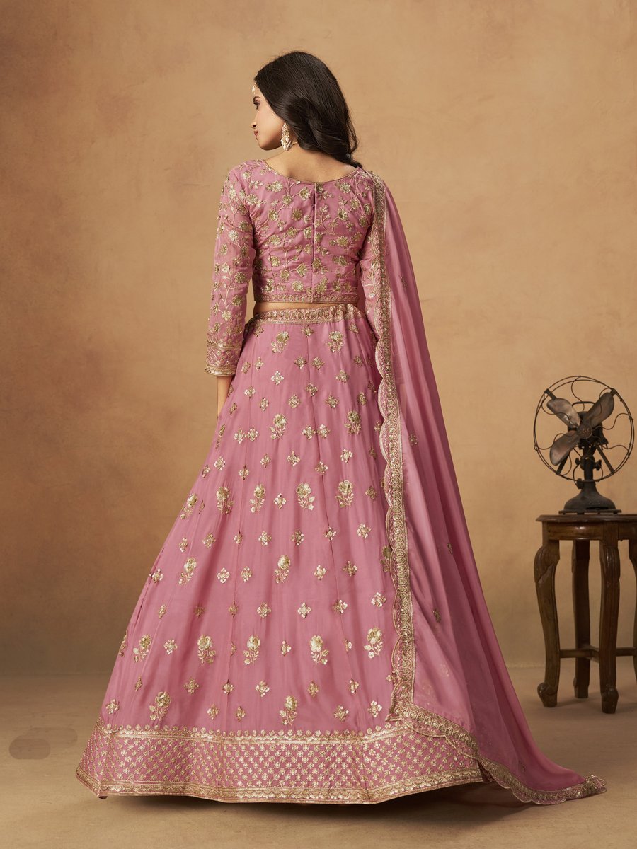 Heenastyle's tweet image. Get ready for the holidays with Heenastyle ! Get up to 60% off our gorgeous line of party wear lehenga choli - the perfect choice for every occasion.

#Sale #60OFF #LehengaCholi #Womenwear #Ethinic #Choli #Lehenga #Heenastyle

Shop at heenastyle.com/lehengas/party…