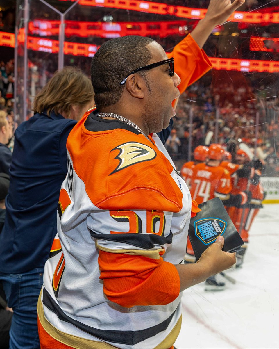 x - Anaheim Ducks tweet media