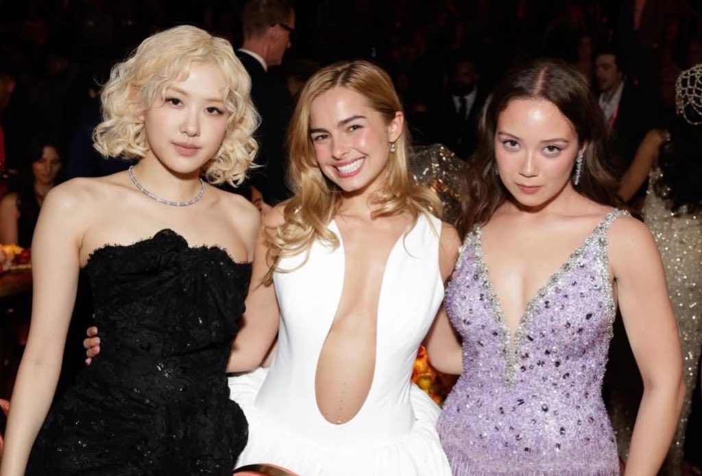 blackpink tweet media