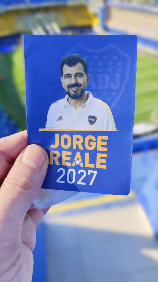 En <a href="/ArribaBocaOf/">Arriba Boca</a> no quisimos perder una vieja tradición que es la de repartir fixtures en las primeras fechas de campeonato! Pero como somos la renovación, incluimos un código QR para que también lo tengas en el celu. <a href="/jorgereale/">Jorge Reale</a> es renovación en Boca. 💙💛💙