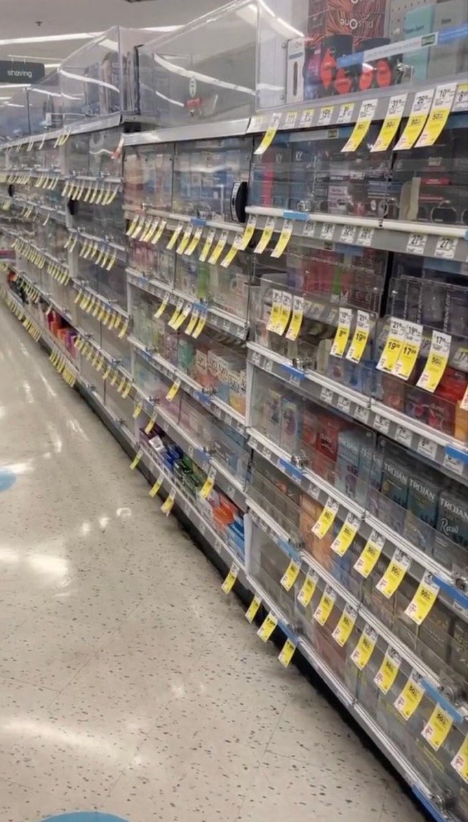 Critically Thinking & Drinking 🧐 🥃🧉🍸🍹🤪 tweet media