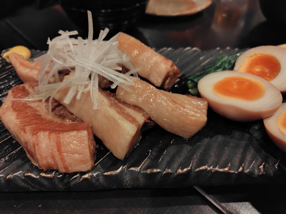 AND ENDLESS tweet media