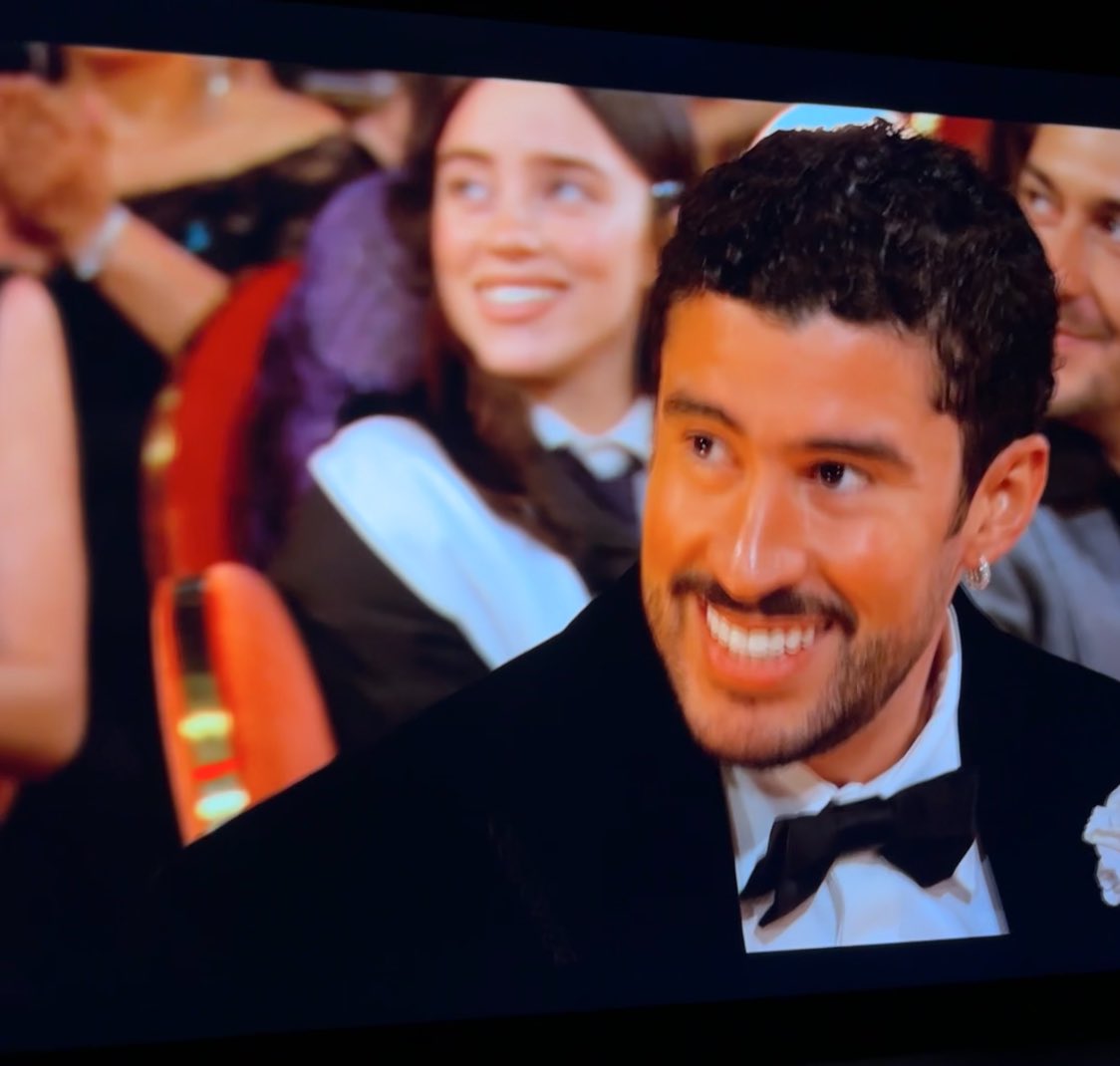 Thi Is family #GRAMMYs #BadBunny #billieeilish