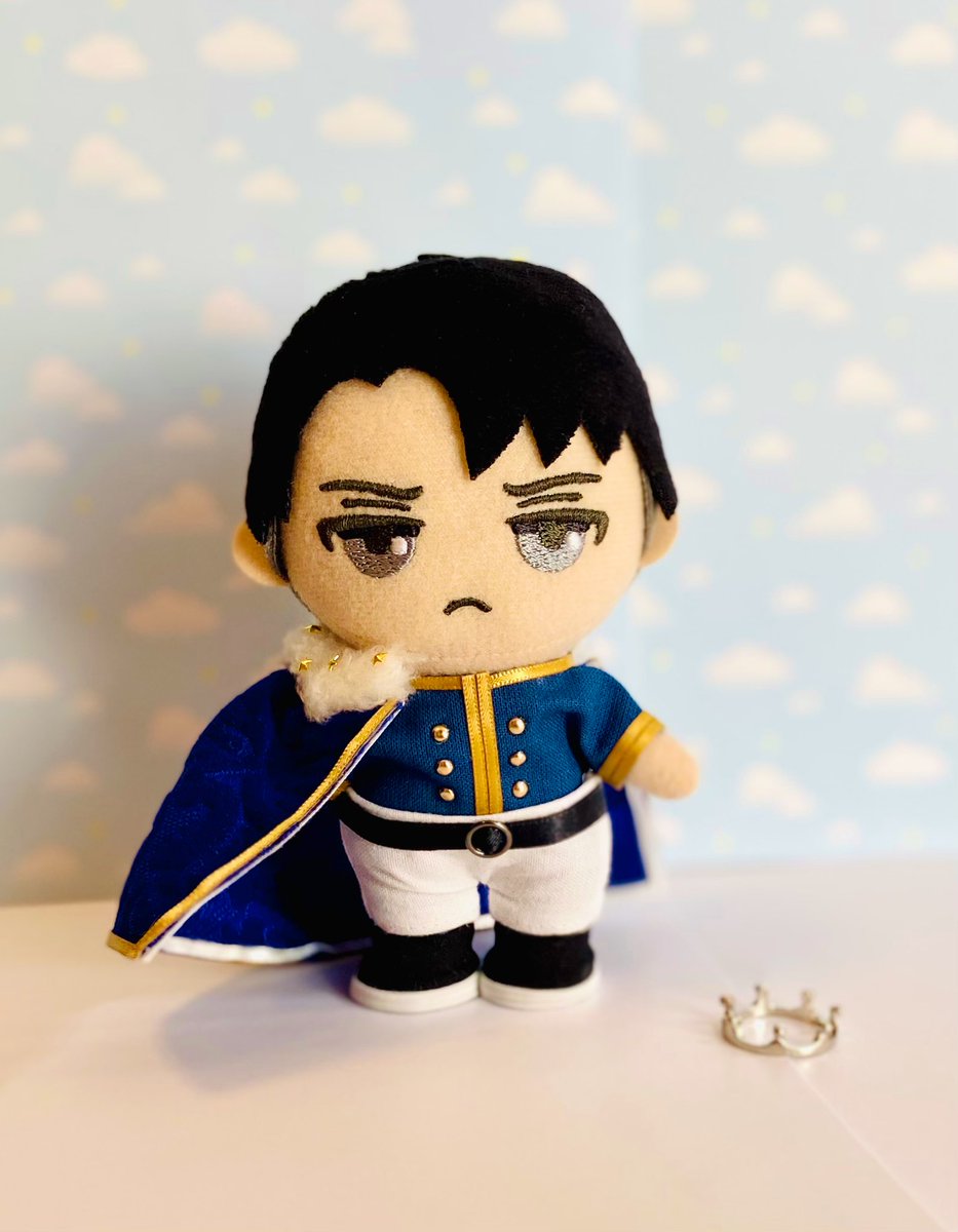 今年のお衣装、完成💍💙
ロイヤルブルーにゴールドが素敵すぎ...✨️

ぬいの衣装は足が短すぎてベルトが巻けなかったのでアレンジしました🤭