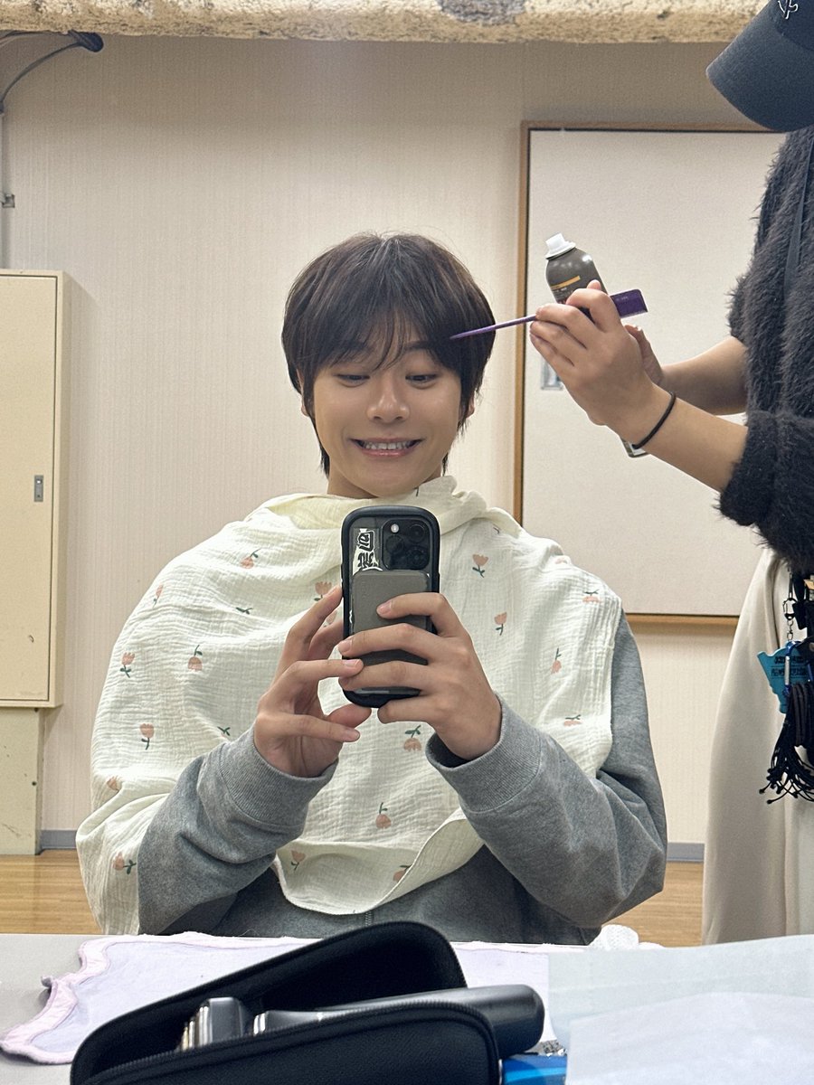 朝顔ぱんぱんだったのにメイクってすごい！

本日も頑張ります！📸