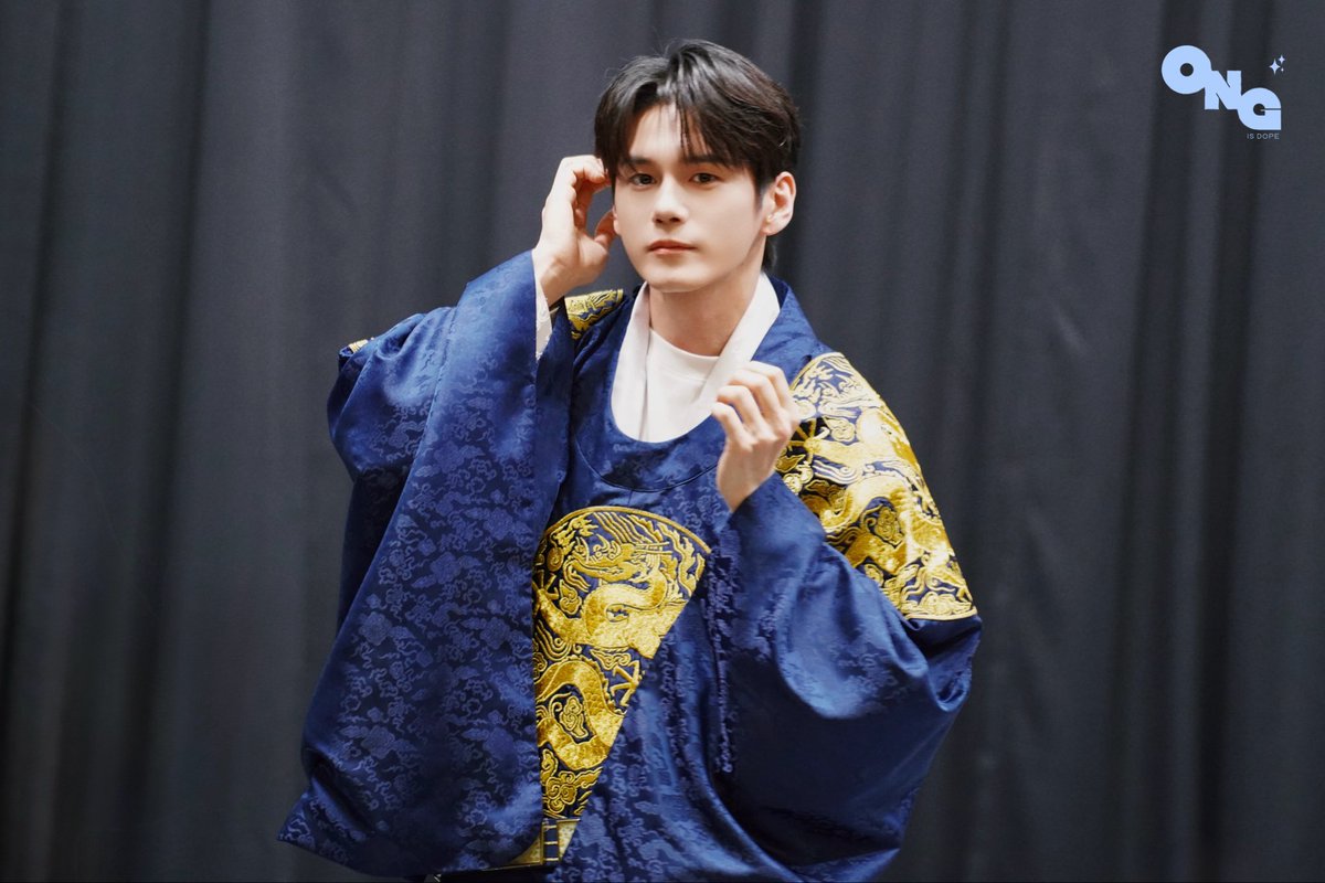 ongisdope's tweet photo. 260131✨
세자저하👑 제 카메라는 거울이🪞 아닙니다 🙂‍↕️

#ONGSEONGWU #옹성우 #邕聖祐  #องซองอู #オンソンウ
#위로 #WELO https://t.co/TsEsDoWd7c