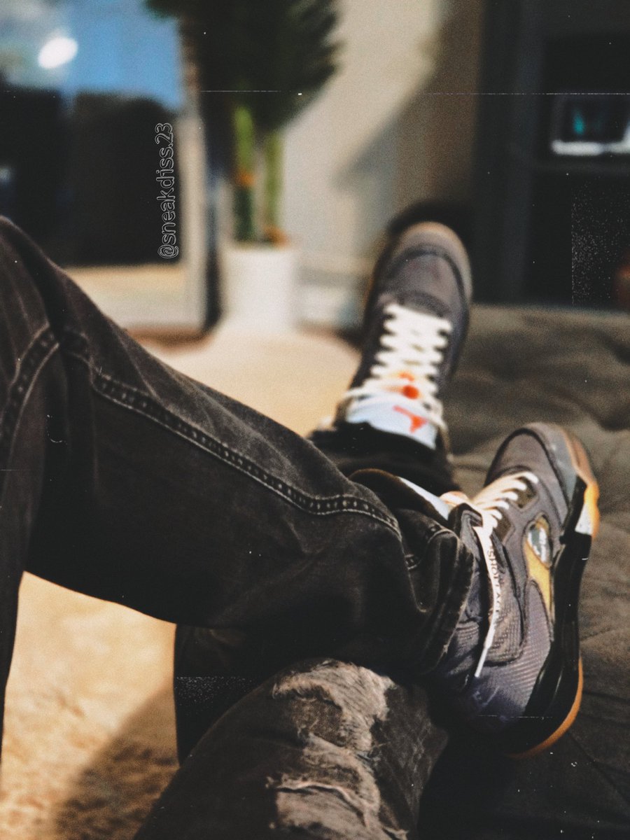 ImSpense's tweet photo. The AJ5 has been on a nice run lately ๐๐พ๐ค Speaking of... I can't wait for the Wolf Grey's to drop #ootd #kotd #kicks #nike #snkrs #jordan #jordans #jumpman #jumpman23 #swoosh #sneakers #sneakerhead #sneakerheads #sneakerfiles #sneakerfashion #wdywt #firefriday #firefridays https://t.co/7uNEelOUCN