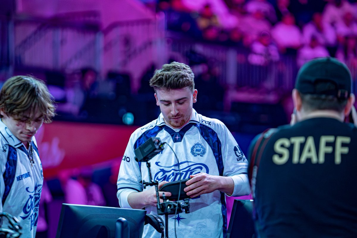 lotus 🇨🇺 tweet media