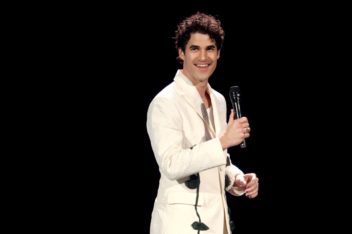 iHeartRadio Broadway tweet media