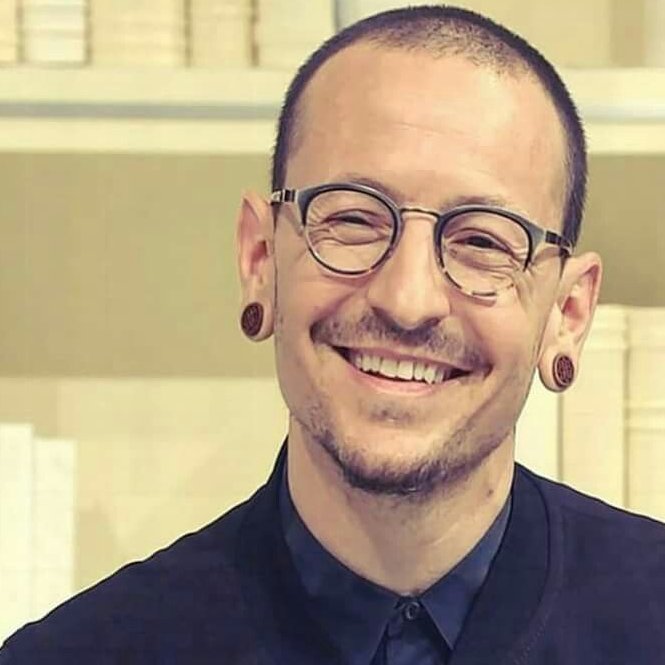 ExUsuarioDeX's tweet image. La versión oficial, te dice que ellos se suicidar*n por depresión...

Lo cierto es que Avicci, Anthony Bourdain, Chester Bennington y Chris Cornell, trabajaban en un documental The Silent Children donde expondrían la pedofilia y el tráfico de personas... 

Saca tus conclusiones