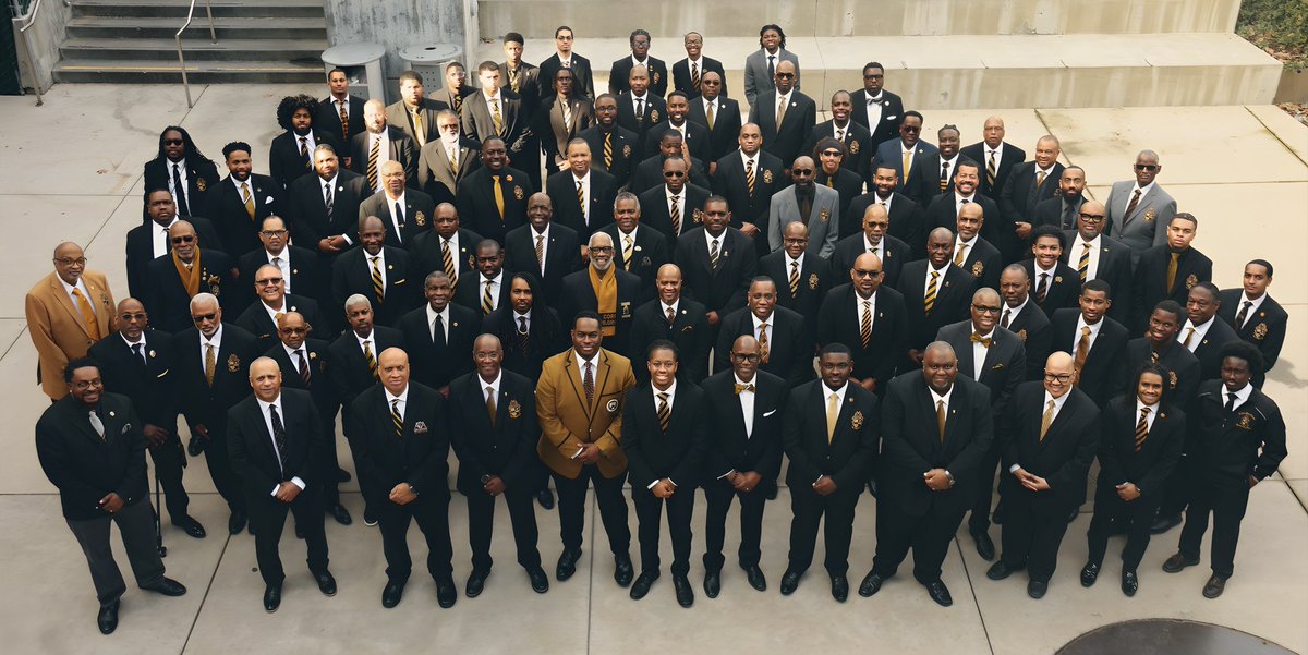 sf_alphas's tweet image. Brothers proudly fellowshiped at the 2026 NorCal District Conference at San José State University yesterday, sharpening leadership, strengthening brotherhood, and advancing Alpha’s mission of service! 🤙🏾❄️🤙🏾 #AlphaPhiAlpha #APhiA #AlphaWest #Divine9 #D9