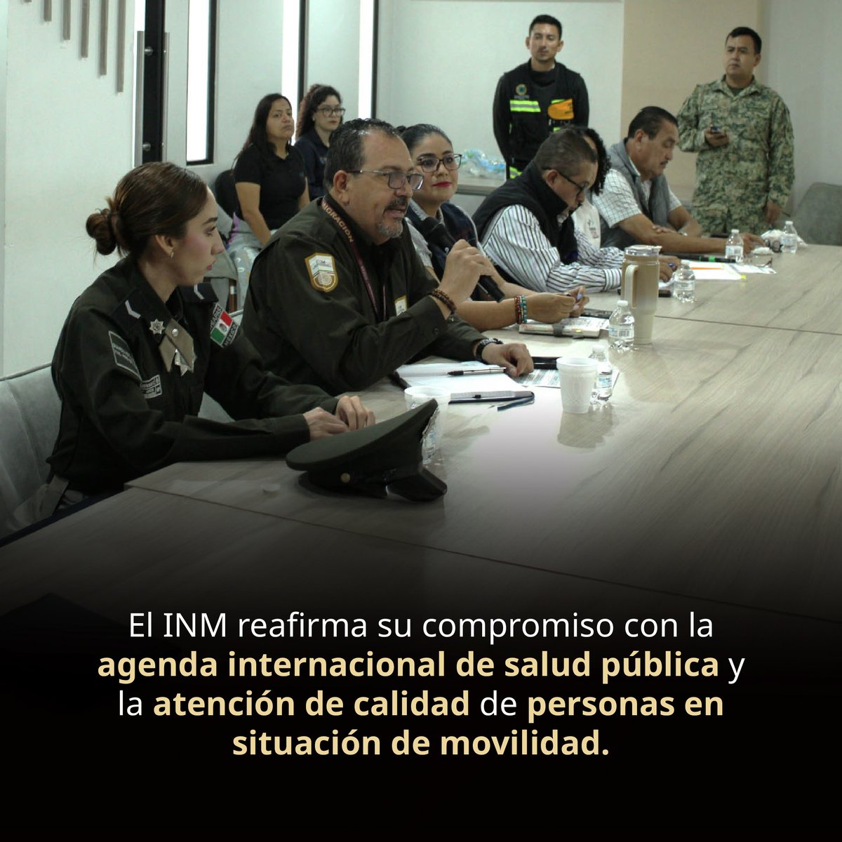 INAMI_mx's tweet photo. En Tuxtla Gutiérrez 📍, el #INM en Chiapas participó en la 1ª Reunión del Comité Estatal de Seguridad en Salud (CESS) con un objetivo de coordinar acciones de salud y seguridad por los festejos de la Copa del Mundo FIFA 2026 ⚽️🇲🇽.

Tenemos el compromiso de garantizar una internación segura y de calidad 🛂 para las personas de diversos países 🌎 que elijan la frontera sur como su puerta de entrada a este gran evento.

Junto a directivos de los tres niveles de gobierno, sumamos esfuerzos 🤝 para cumplir con la agenda internacional de salud pública y la atención de calidad de personas en situación de movilidad.

#MovilidadHumana #INMChiapas