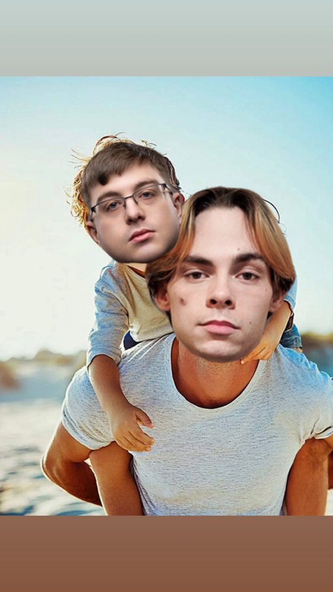 Chandler tweet media